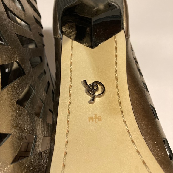 Rachel Roy gold booties, size 8.5 - Picture 7 of 8